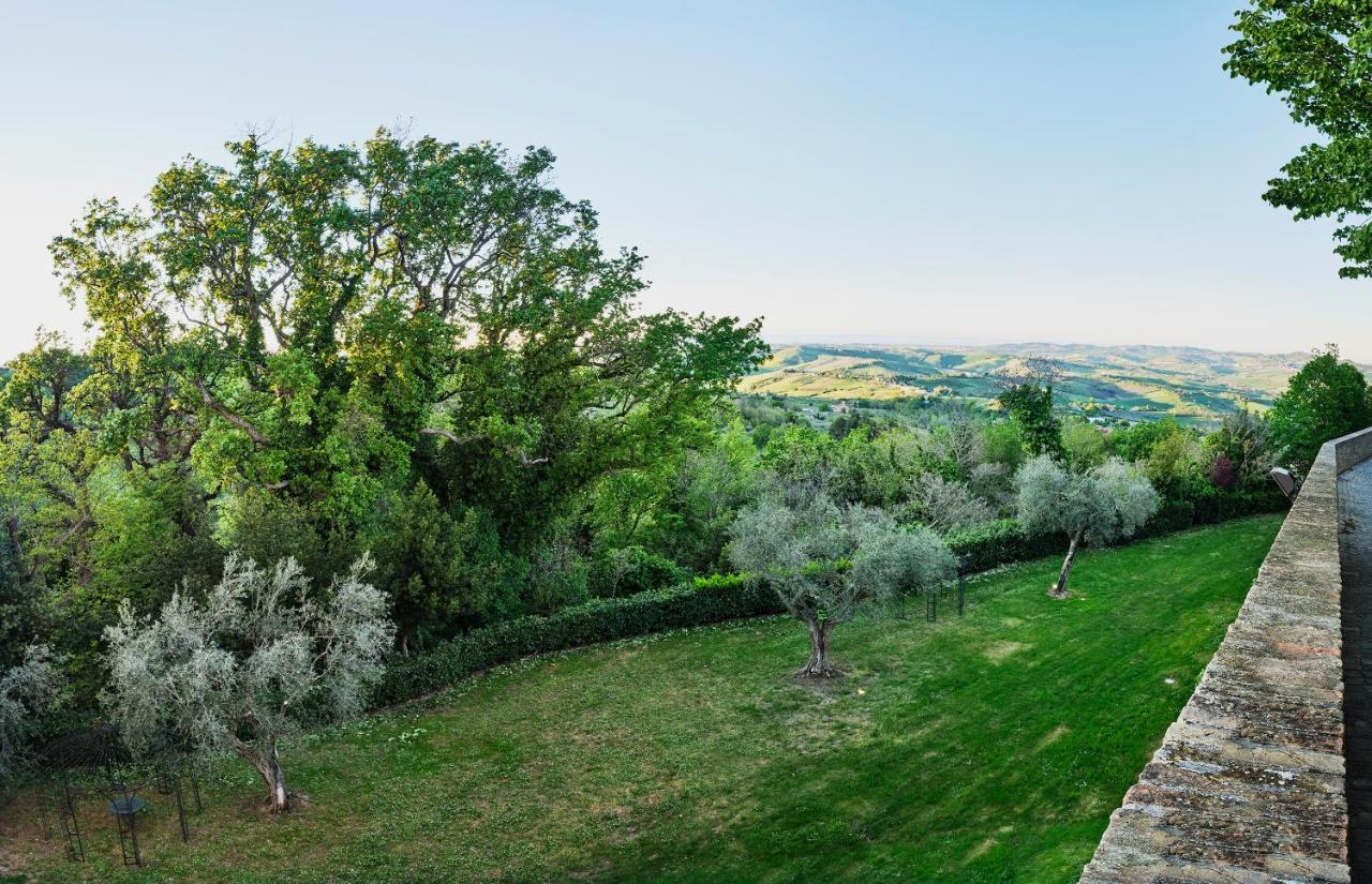 Palazzo Viviani Castello Di Montegridolfo Hotel Ngoại thất bức ảnh