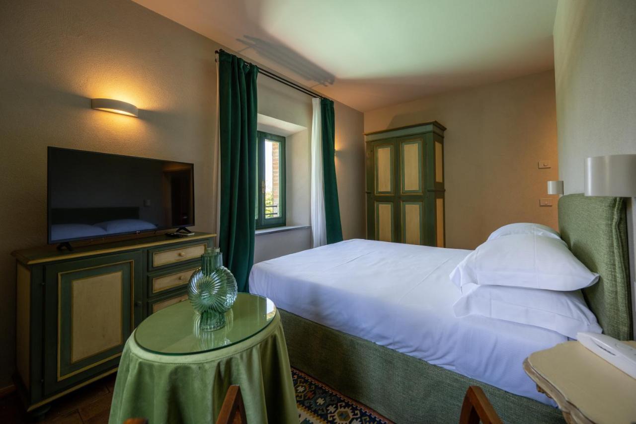 Palazzo Viviani Castello Di Montegridolfo Hotel Ngoại thất bức ảnh